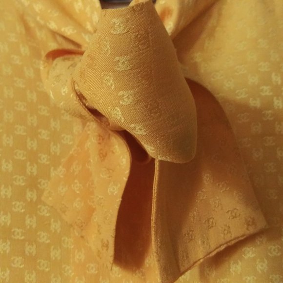 Chanel Blouse Size 4 Gold - Picture 4 of 7